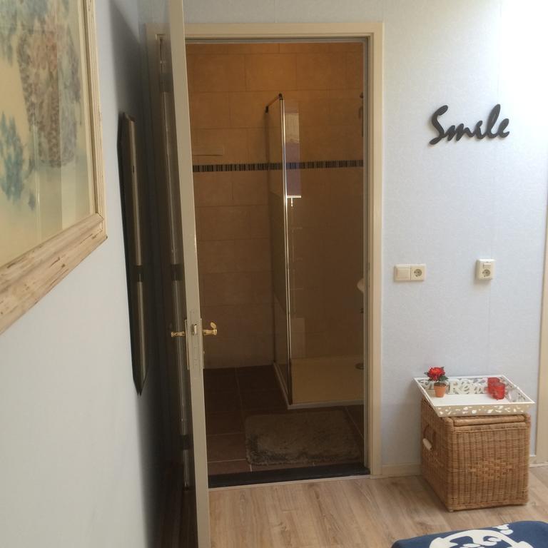B&B Goeree Overflakkee 米德尔哈尼斯 客房 照片